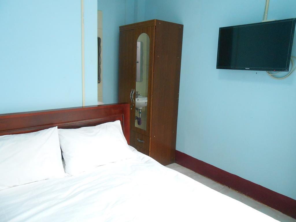 Lucky Backpacker Hostel Vientiane Zimmer foto