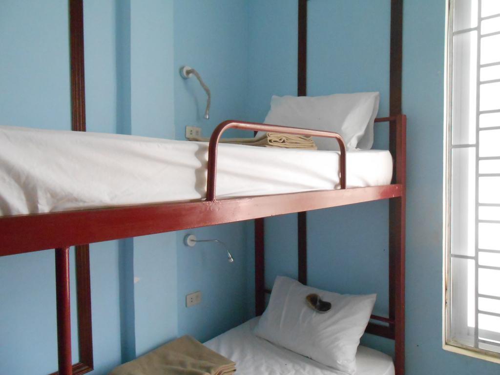 Lucky Backpacker Hostel Vientiane Zimmer foto