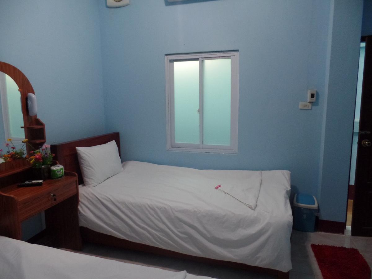 Lucky Backpacker Hostel Vientiane Zimmer foto